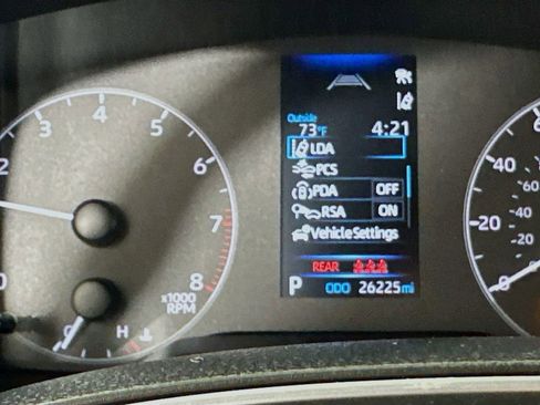 Used 2024 Toyota Corolla SE image 12