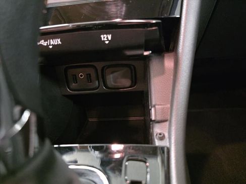 Used 2022 Buick Encore Preferred w/ Safety Package image 24