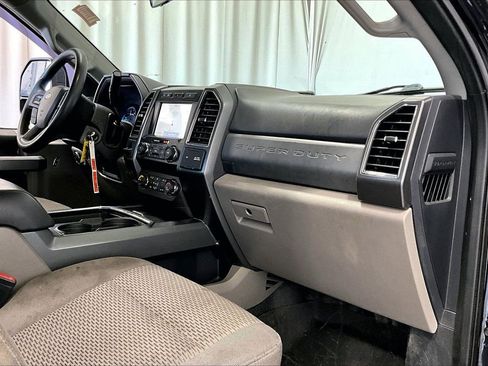 Used 2022 Ford F550 2WD SuperCab Super Duty w/ XLT Value Package image 28