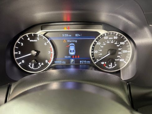 Used 2024 Nissan Altima 2.5 SV FWD image 26