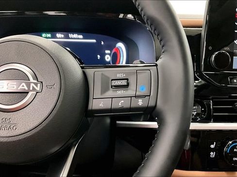 New 2025 Nissan Pathfinder Platinum w/ Cargo Package image 21