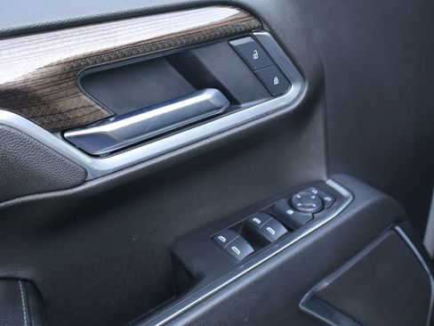 Used 2025 Chevrolet Silverado 1500 LT image 20