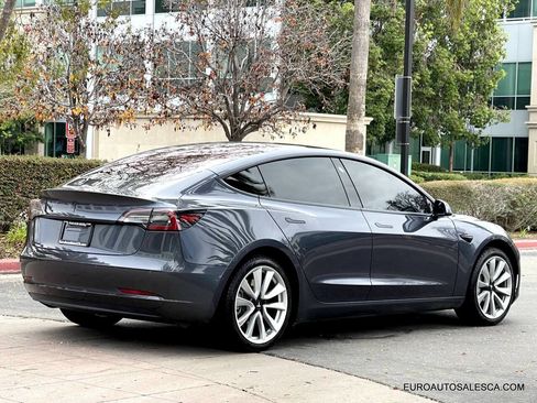 Used 2018 Tesla Model 3 Long Range image 6