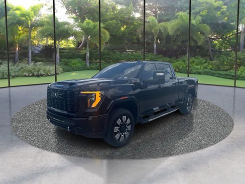 Used 2025 GMC Sierra 2500 Denali w/ Denali Reserve Package AWD/4WD image 1