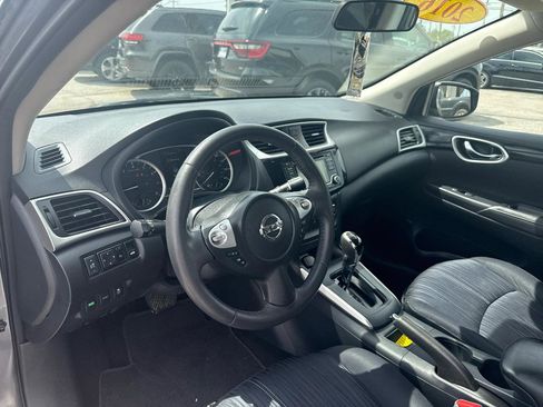 Used 2016 Nissan Sentra SV FWD image 8