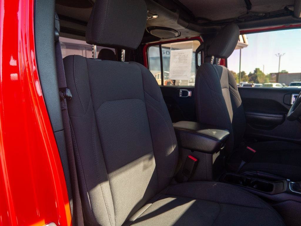 Used 2023 Jeep Gladiator Sport AWD/4WD image 26