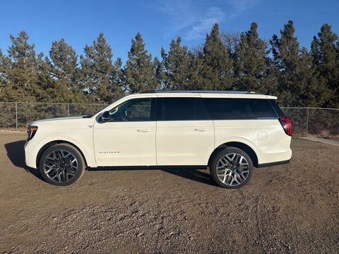 New 2025 Ford Expedition Max Platinum w/ Platinum Ultimate Package image 3