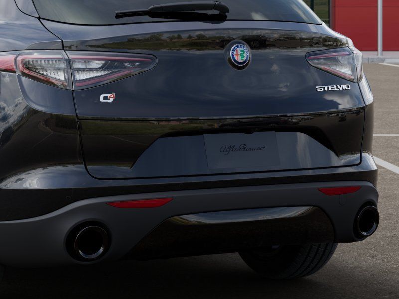 New 2025 Alfa Romeo Stelvio Sprint w/ Convenience Package AWD/4WD image 14