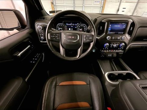 Used 2021 GMC Sierra 1500 AT4 w/ AT4 Premium Package AWD/4WD image 5