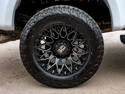 Used 2022 Ford F250 XLT w/ XLT Value Package image 52