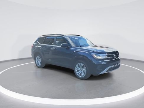 Certified 2021 Volkswagen Atlas SE w/ Panoramic Sunroof Package image 2