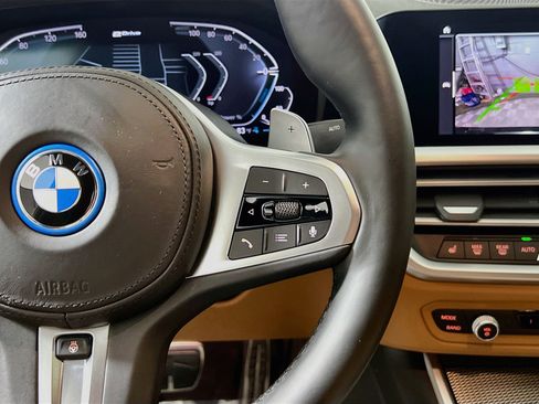 Used 2022 BMW 330e w/ M Sport Package RWD image 20
