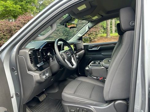 Used 2025 GMC Sierra 1500 Elevation RWD image 37