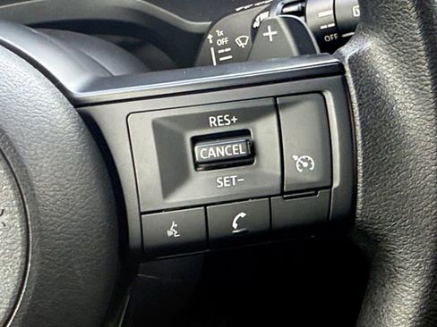 Used 2024 Nissan Rogue S AWD/4WD image 12