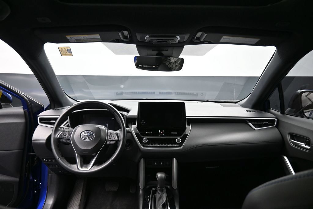 Used 2024 Toyota Corolla Cross AWD Hybrid w/ Convenience Package image 26