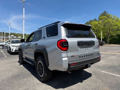 Used 2025 Toyota 4Runner TRD Off-Road image 2