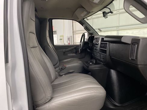 Used 2025 Chevrolet Express 2500 Extended w/ Driver Convenience Package RWD image 17