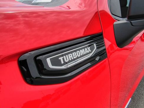 New 2025 GMC Sierra 1500 Elevation image 12