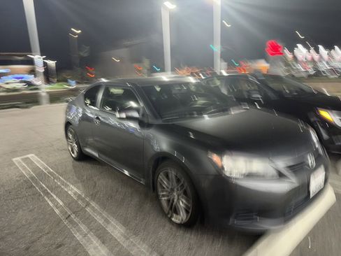 Used 2013 Scion tC image 5