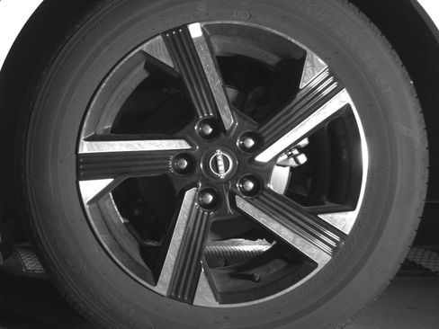 Used 2025 Nissan Sentra SV FWD image 17