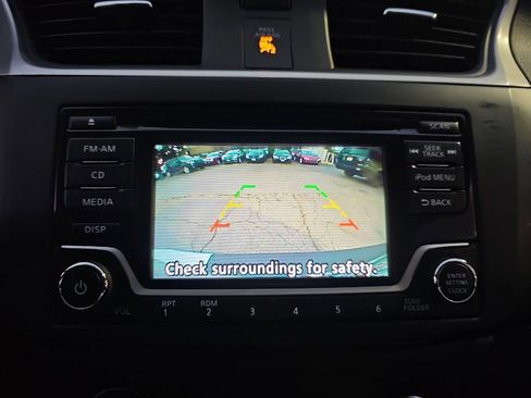 Used 2018 Nissan Sentra S image 15