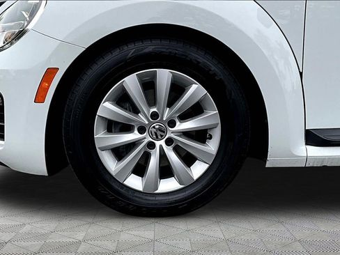 Used 2017 Volkswagen Beetle 1.8T Classic image 33