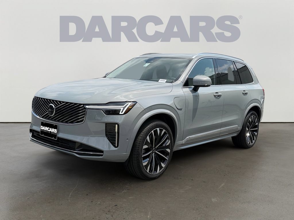 Certified 2026 Volvo XC90 T8 Plus w/ Protection Package Premier AWD/4WD image 3
