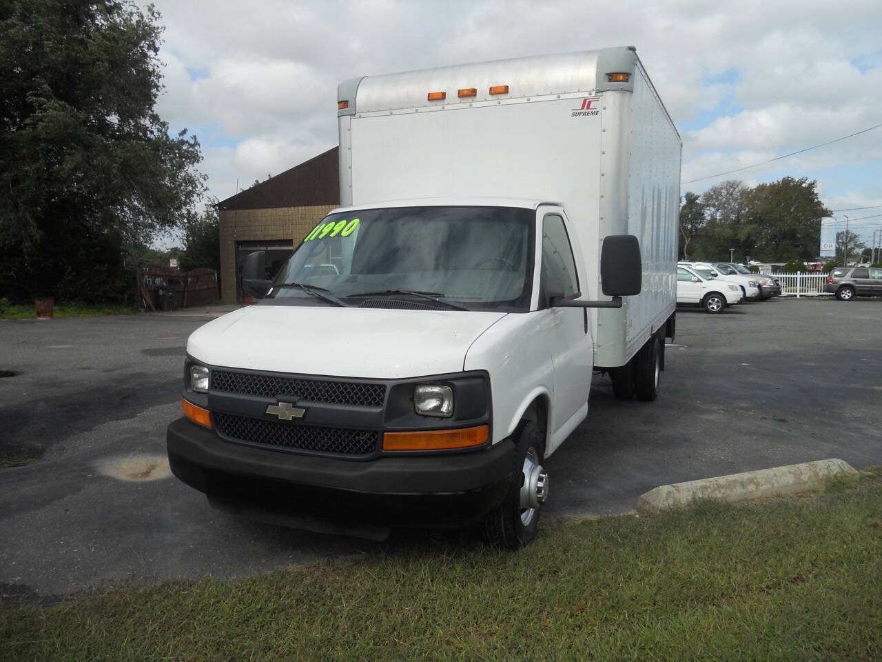 Used 2013 Chevrolet Express 3500 Extended RWD image 31