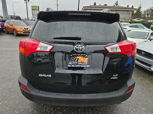 Used 2013 Toyota RAV4 LE image 12