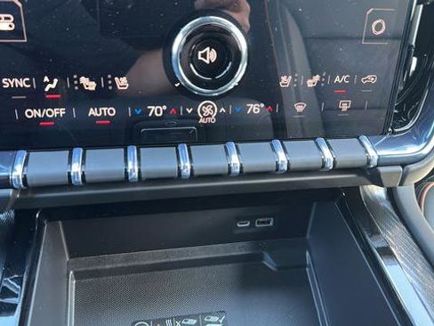 New 2026 GMC Yukon XL AT4 w/ AT4 Premium Package AWD/4WD image 16
