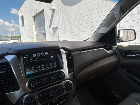 Used 2019 Chevrolet Tahoe LT w/ Luxury Package AWD/4WD image 15