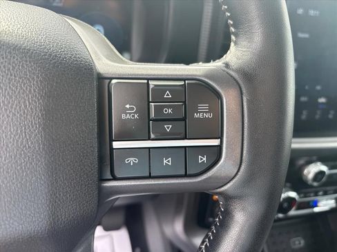 Used 2024 Ford F150 Lariat w/ Equipment Group 502A High AWD/4WD image 30