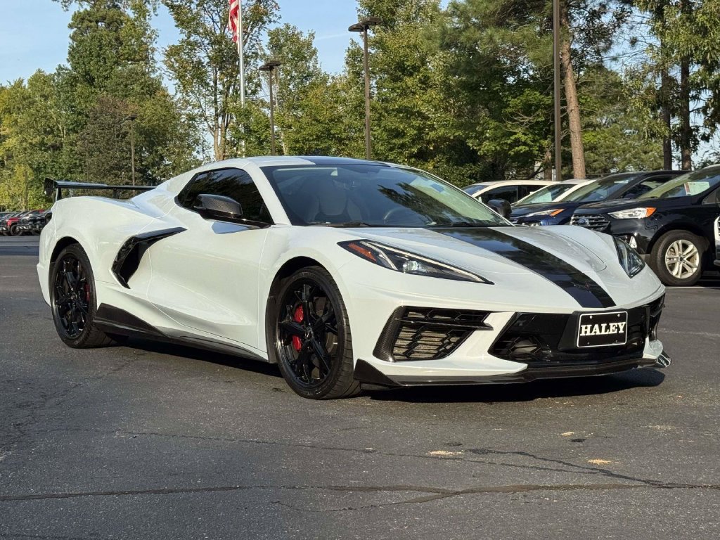 Used 2022 Chevrolet Corvette Stingray Premium Conv w/ Z51 Performance Package RWD image 2