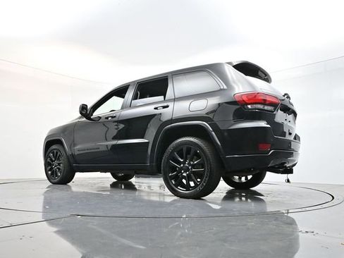 Used 2020 Jeep Grand Cherokee Altitude image 33