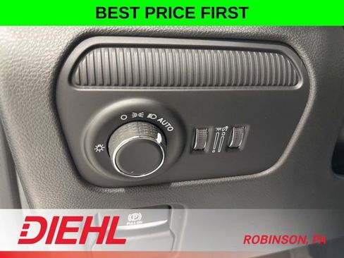New 2026 Jeep Grand Wagoneer 4WD w/ Quick Order Packge 29V Upland image 32