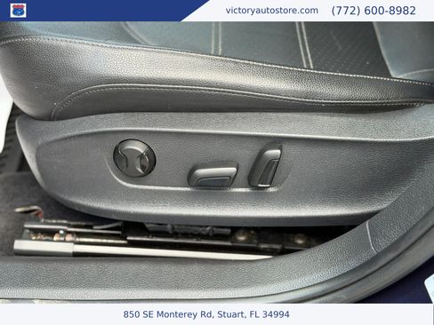 Used 2014 Volkswagen Passat 2.5 SE FWD image 18
