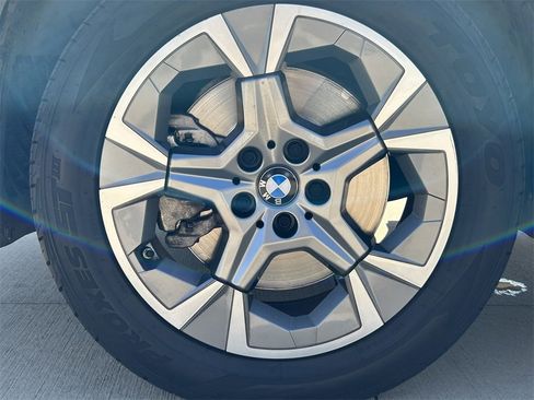 Used 2023 BMW X1 xDrive28i image 9