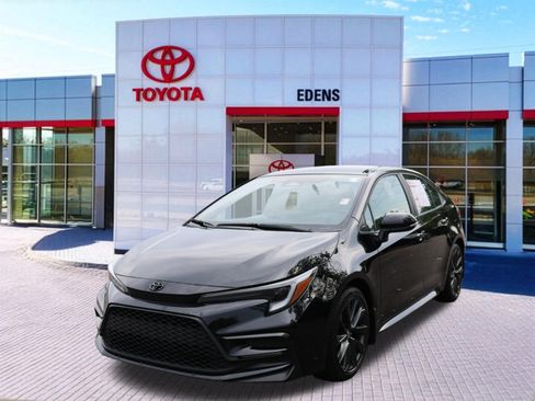 Certified 2025 Toyota Corolla SE FWD image 10