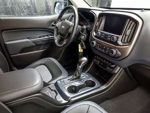 Used 2022 Chevrolet Colorado Z71 image 24