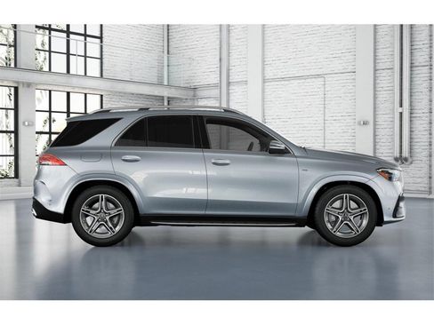 New 2026 Mercedes-Benz GLE 53 AMG 4MATIC image 2