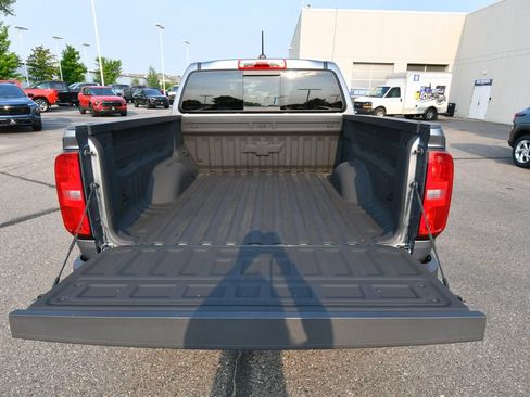 Used 2022 Chevrolet Colorado LT w/ Redline Special Edition AWD/4WD image 7