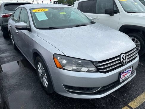 Used 2013 Volkswagen Passat 2.5 S FWD image 1