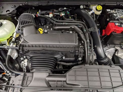 New 2025 Ford Maverick XLT w/ Equipment Group 302A image 27