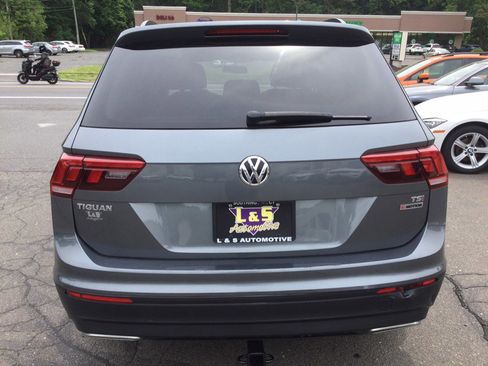 Used 2018 Volkswagen Tiguan S AWD/4WD image 9