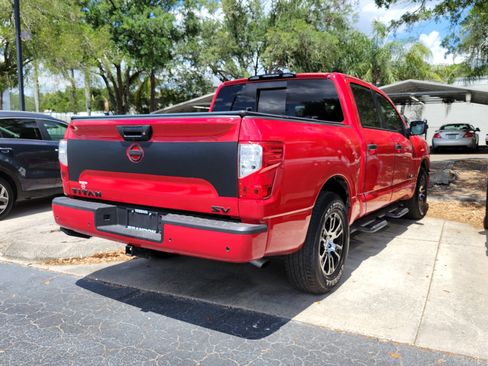 Used 2022 Nissan Titan SV w/ Accessory Utility Package RWD image 8