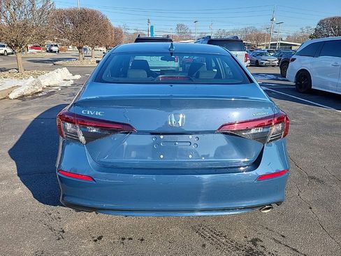Certified 2025 Honda Civic Sport image 4