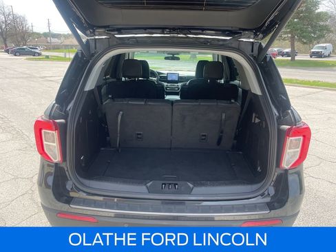 Used 2023 Ford Explorer XLT w/ Equipment Group 202A AWD/4WD image 29