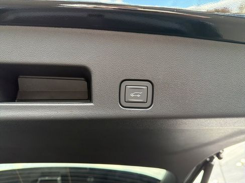 New 2026 Chevrolet Traverse LT image 19