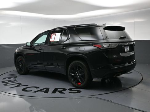 Used 2021 Chevrolet Traverse Premier w/ Redline Edition AWD/4WD image 19