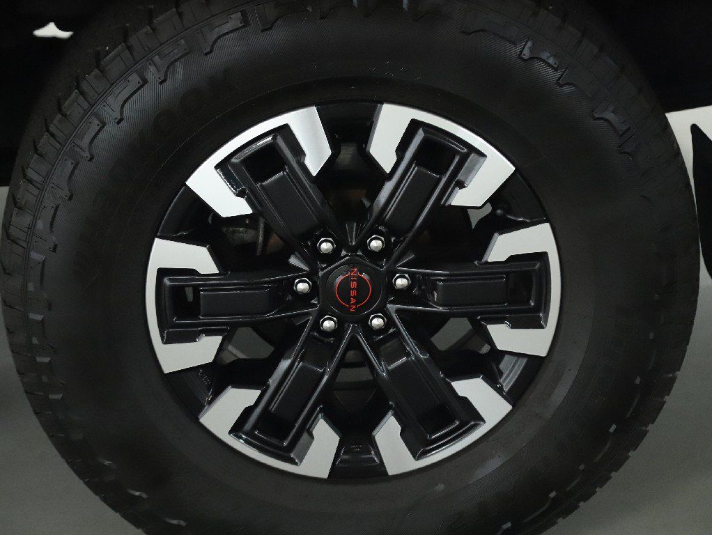 Certified 2024 Nissan Frontier PRO-4X w/ Technology Package AWD/4WD image 38